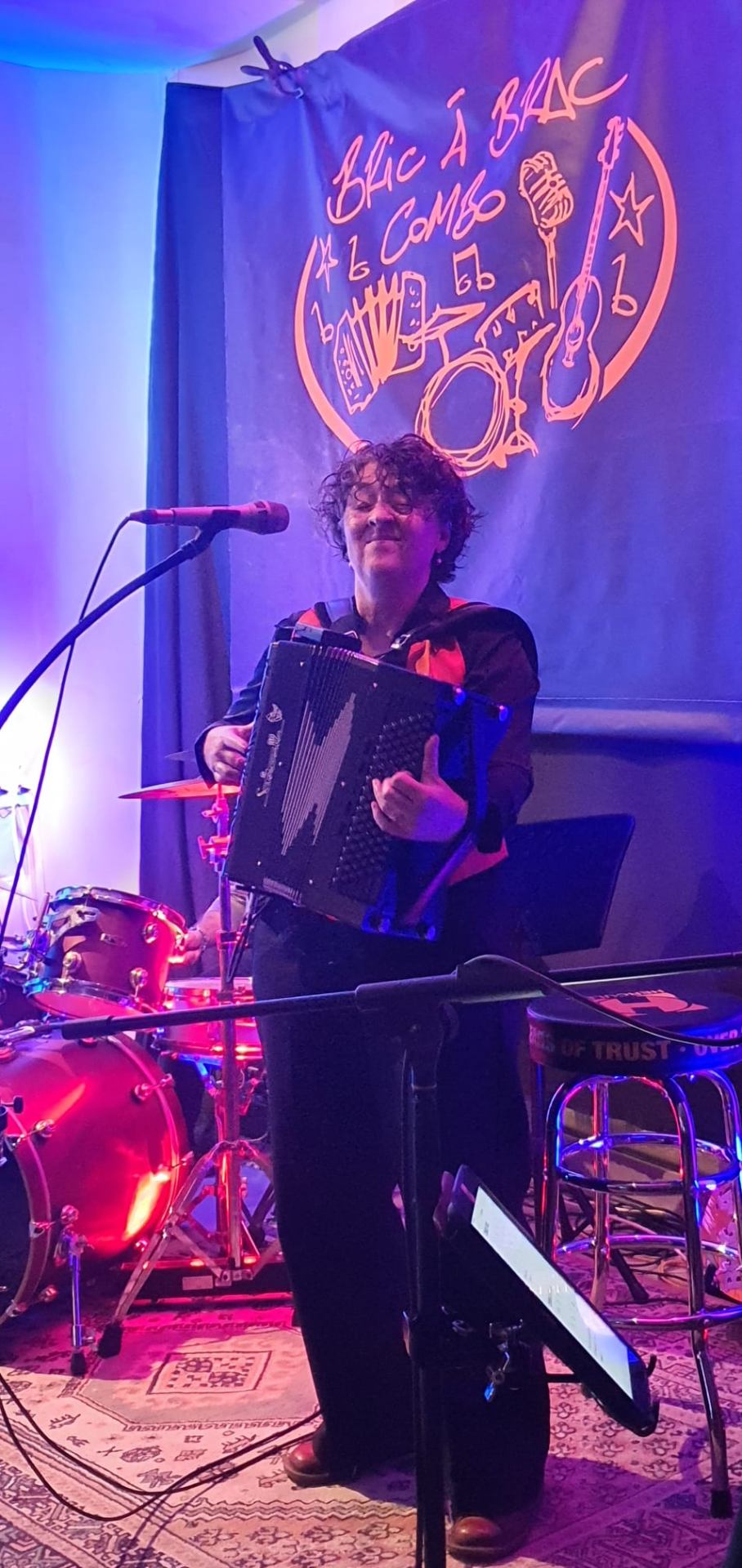 Marilou à l'accordéon